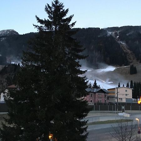 باد جاستاين Hotel Lindenhof المظهر الخارجي الصورة